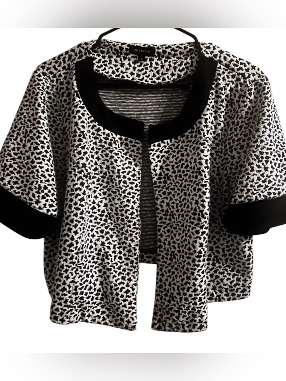 AA Studio 1X Animal Print Cropped Open Front Cardigan Black Gray